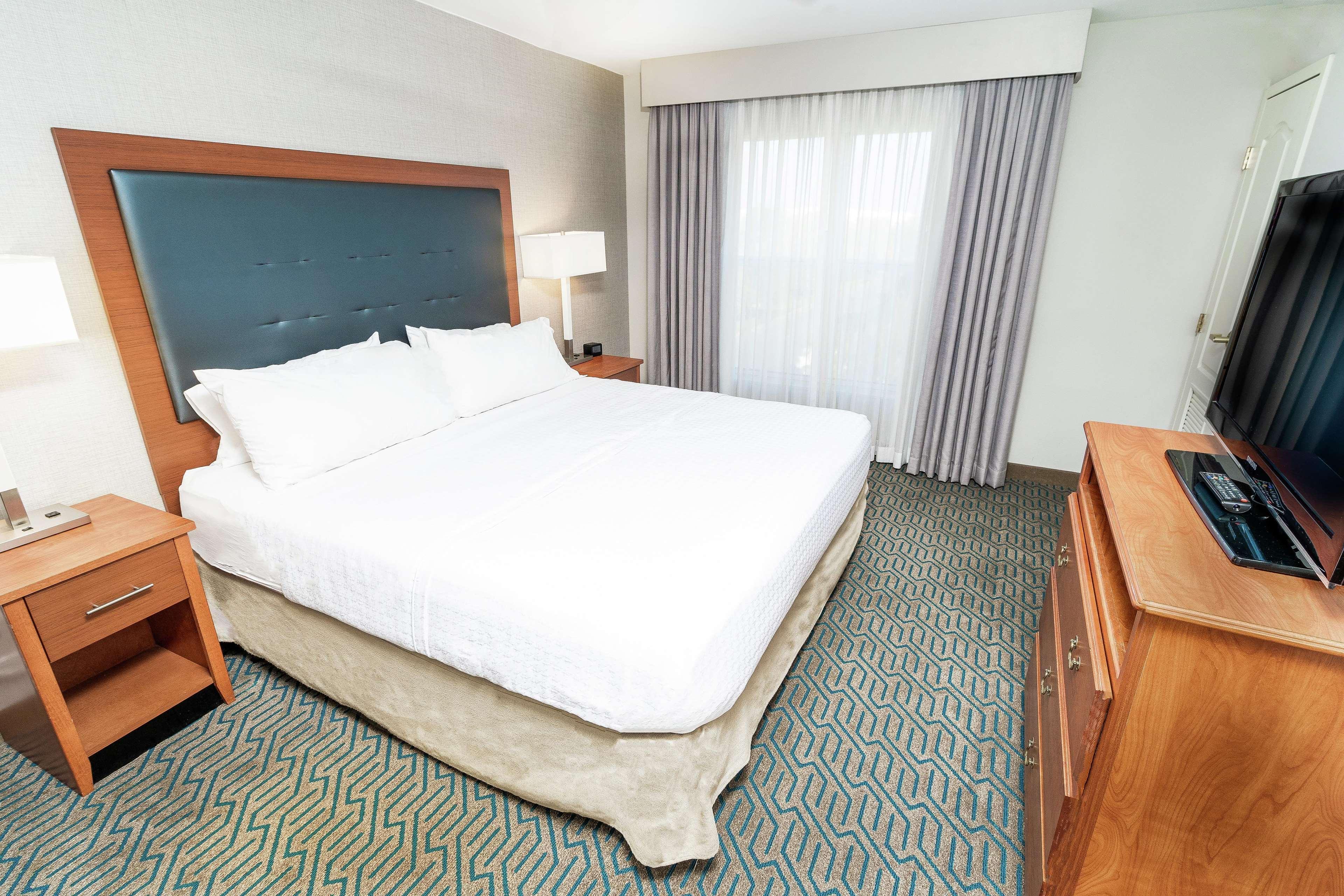 Homewood Suites By Hilton Ontario Rancho Cucamonga Bagian luar foto