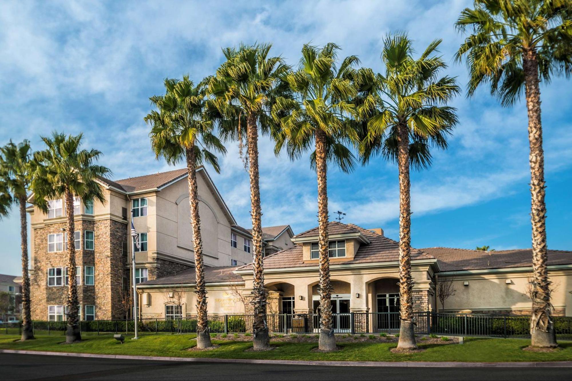 Homewood Suites By Hilton Ontario Rancho Cucamonga Bagian luar foto