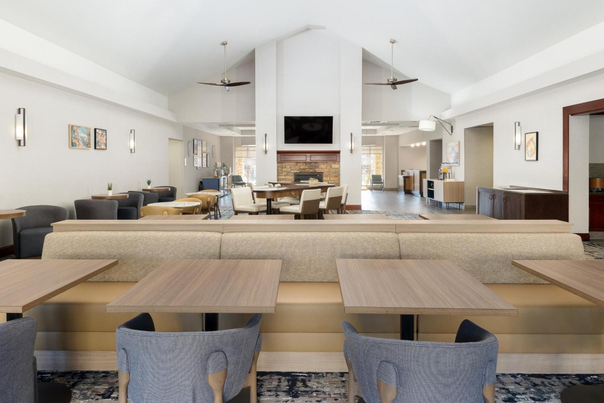 Homewood Suites By Hilton Ontario Rancho Cucamonga Bagian luar foto